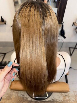 ジィップクリニカ(Zip clinica) ブリーチ歴あり髪質改善 担当-木村優伽