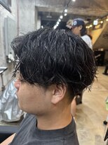 カーニー 上野(kearny)&nbsp;ツイストスパイラルパーマ縦落ちパーマメンズ波巻きパーマ