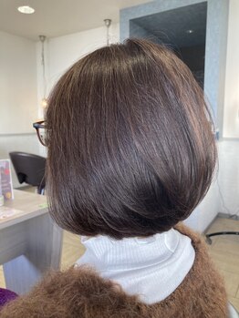 オッジ ヘアー 深谷店(Oggi Hair)の写真/【悩んでいる方必見！】ツヤがない！パサつく！クセが強い！そんな方に人気の髪質改善縮毛が登場◎