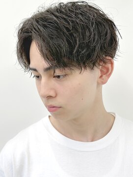 ロンドガルマン 名古屋(Lond GULLMAN) 【Lond GULLMAN江村】センターパートツーブロック刈り上げ