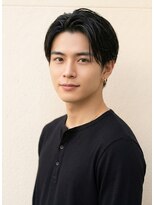 メンズ レガロ 八尾(MEN'S regalo)&nbsp;スペインカールセンターパートツーブロックフェードカットメンズ