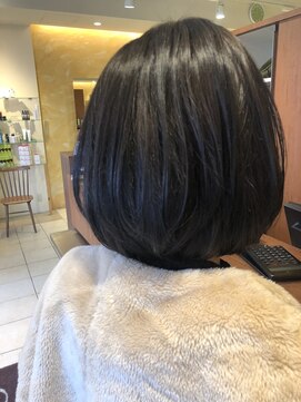 クレル(Creelu) ショートボブ・マットアッシュ