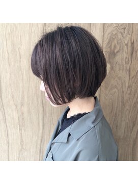 ツイギー 歩行町店(TWiGGY) 【ショートボブ×透明感グレージュ】
