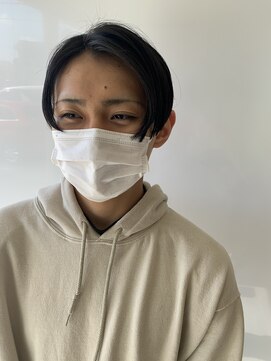 ヨロ(YoLo.) センターパートマッシュ