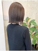 切りっぱなしボブ×ベージュ