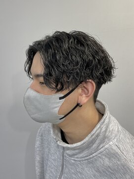 メンズヘアトーキョー 原宿(MEN'S HAIR TOKYO) 【波巻きパーマ】無造作パーマ/刈り上げセンターパート