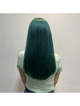 フツーロ 栄(FUTURO) プルエクステ