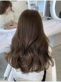 オリーブベージュ