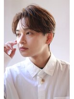 オーシャントーキョー サニー 原宿(OCEAN TOKYO Sunny)&nbsp;ニュアスパーマフェザーパーマセンターパートカルマパーマ韓国