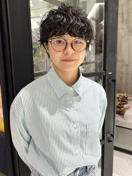 ソイデュエ 梅田(soi due) くるっとしたマッシュショートパーマ@村中仁人