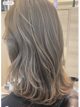 ワン(One) 束ねてもかわいい☆ナチュラルハイライト