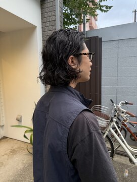 シツ(situ) 緩めのメンズボブパーマ