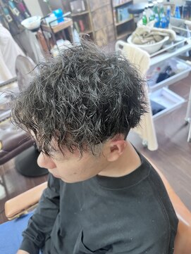 ヘアルーム ウキ ツイストスパイラルパーマ