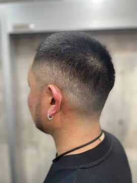 エース(ACE:Re) 刈り上げショート/刈り上げカット