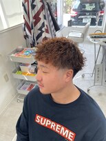 キューカンバー(CUCUMBER)&nbsp;メンズ【テーパーフェード×ツイストスパイラルパーマ】