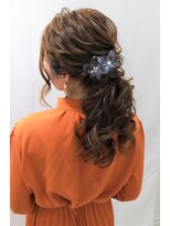 ビューティーサロンラエラ(Beauty salon laera)&nbsp;ゆるふわポニーテール