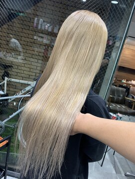 ラフ 難波店(LAFF) #黒髪#ボブルフ#ネビージュ#小顔#ワンレン