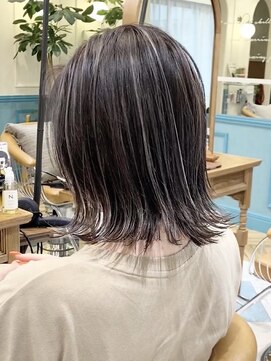 ロンドジェネルーズ 柏(Lond generous) 白髪ぼかしハイライト×くびれボブ×レイヤーカット