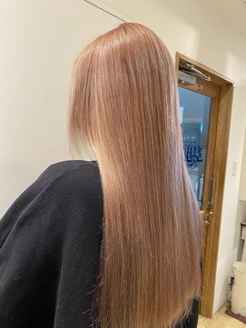 エイト新宿店(EIGHT shinjuku) ピンクベージュ
