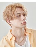 波巻きパーマツイストスパイラルパーマツーブロックメンズ金髪