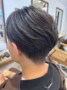 アース オーセンティック アクロスプラザ 与次郎店(EARTH Authentic) ナチュラルストレート