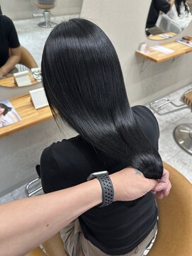 シカ 神戸三宮元町店(Cica) コリアンブラック　韓国風　透明感カラー　三宮