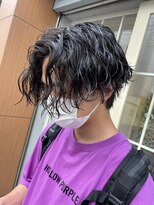 テトラ バイ ネオリーブ 横浜西口店(tetra by neolive)&nbsp;横浜★波巻きパーマのセンターパート