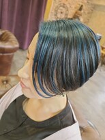 ヘアートランプ(hair trump)&nbsp;アンブレラカラー◆アシメショートボブ◆ブリーチオンブルー