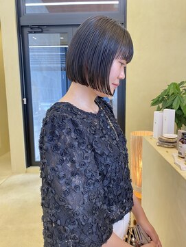 スニュウ(snuw) 切りっぱなしボブ小顔カットミルクティカラーラベンダーカラー