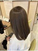 ミディアムローレイヤースタイル