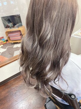 トーイ(toi.) シルバーグレージュ