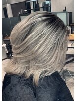 サロウィン 下北沢(SALOWIN)&nbsp;ブロンドベージュのシャドールーツ