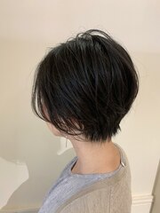 【Lib】30.40.50代女性にオススメ 黒髪ショートボブ