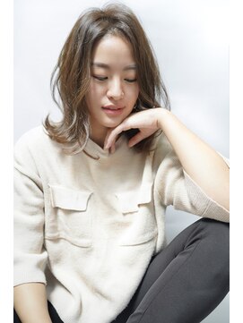 レスピア 銀座(Respia) ナチュラル 外ハネ ミディボブ【銀座】