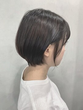 シャムオーツー 国分寺(CHAM:O2) 耳掛けショート×透明感グレージュ