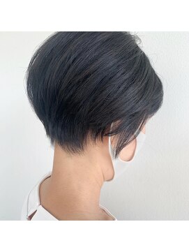 クマ(kuma.) 大人かわいい/ショートボブ/前下がり