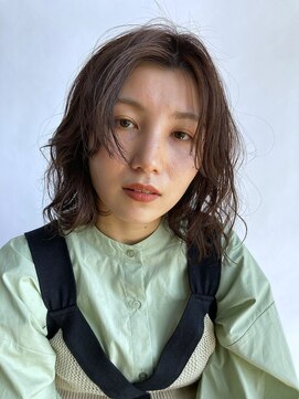 バルールバイおしゃれ泥棒(Valeur by) ミディアムほつれウェーブ