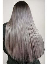 再現力が決め手！理想の髪色へ【外国人風ヘアカラー】