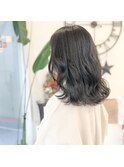ミディアムレングスオリーブグレージュ