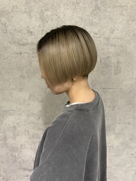 ブロッサム 鶴瀬店(Blossom) やや前下がりマッシュショート