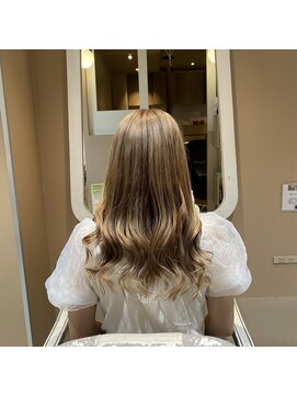 フィゼル 福島店(fizelle) ミルクティーベージュ