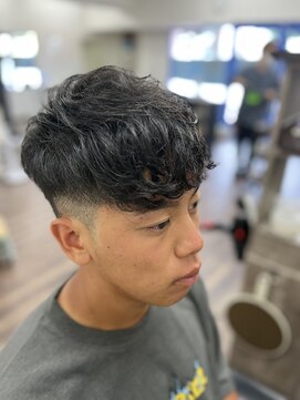 フランキー(FRANKY) ツーブロフェードスタイル