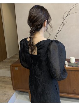 セン(sen) お呼ばれヘアー