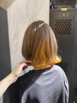 ヴァイス 渋谷店(VAICE) ミルクティーベージュ×イエロー