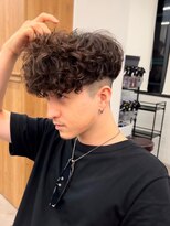 リッチブランドアンドコー(Rich Brand&Co)&nbsp;スペインカールスパイラルパーマツイストパーマフェード短髪