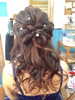 ロカット サロン(Roquat Salon)&nbsp;ハーフアップ　パールピンアレンジ【ヘアセット　立川/立川南】