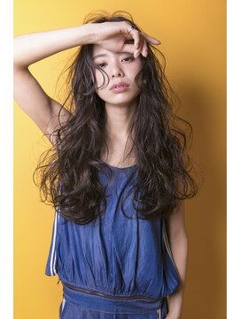 シーン(sCene) ★sCene★  セミウェットなウェーブスタイル。   下防