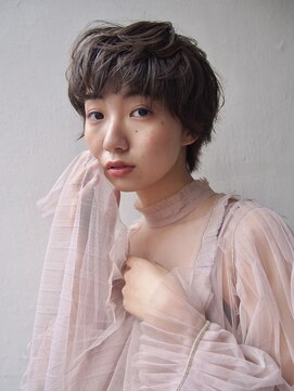 ロジェ(loje) [LOJE]透け感シアーベージュ×ショート