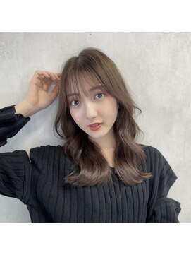 ユニー(uniii) ショート/ボブ/ミディアム/ロング/髪質改善/縮毛矯正/新宿