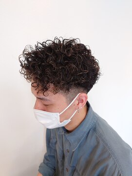 パシフィックダズールコパン(Pacific Dazzle copain) 神戸メンズツイストスパイラル　波巻き　シークレットパーマ